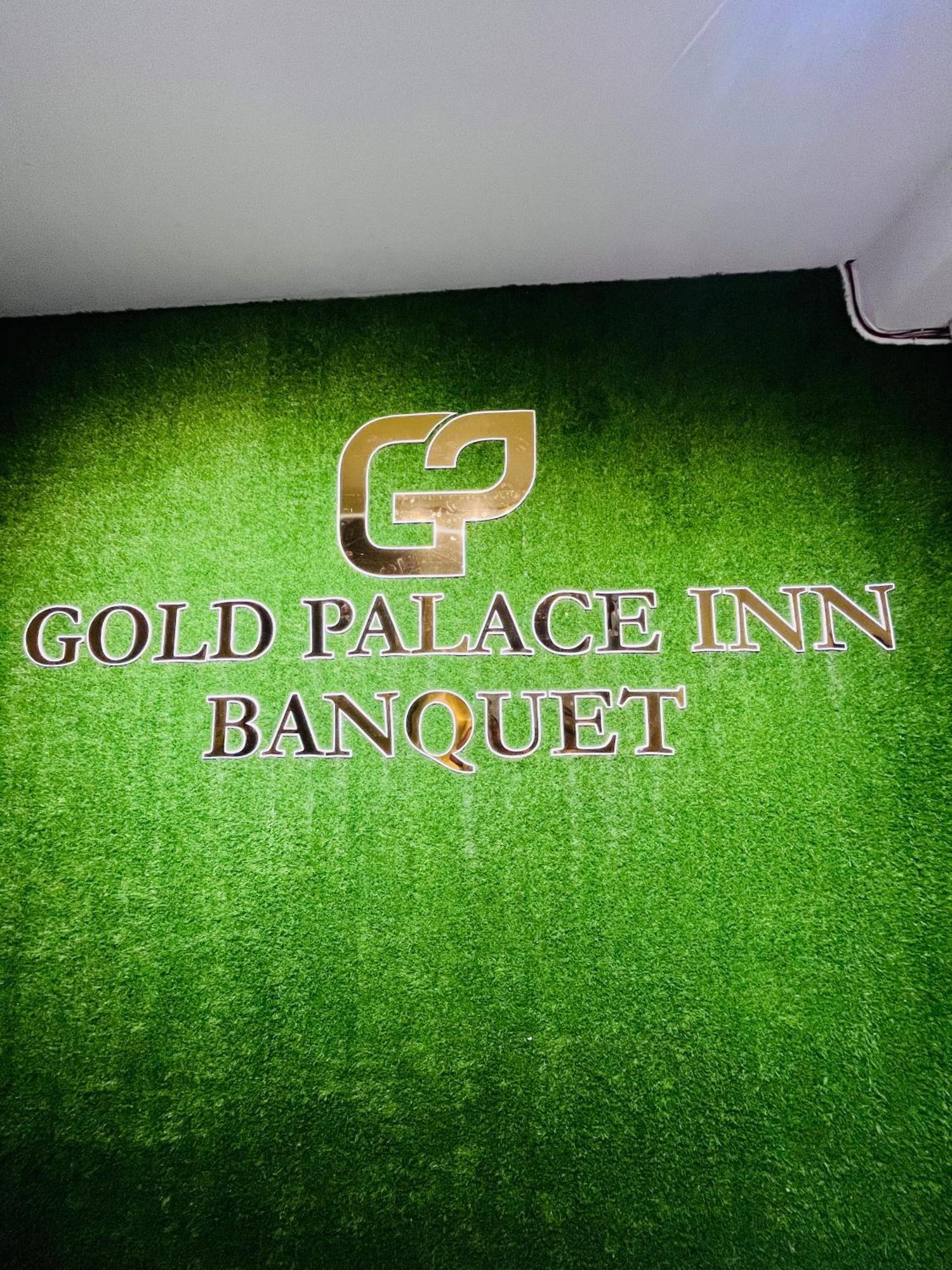 סוראט Hotel Gold Palace Inn מראה חיצוני תמונה
